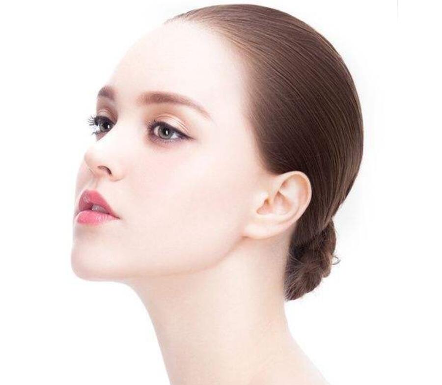 祛眼袋的五個(gè)小技巧