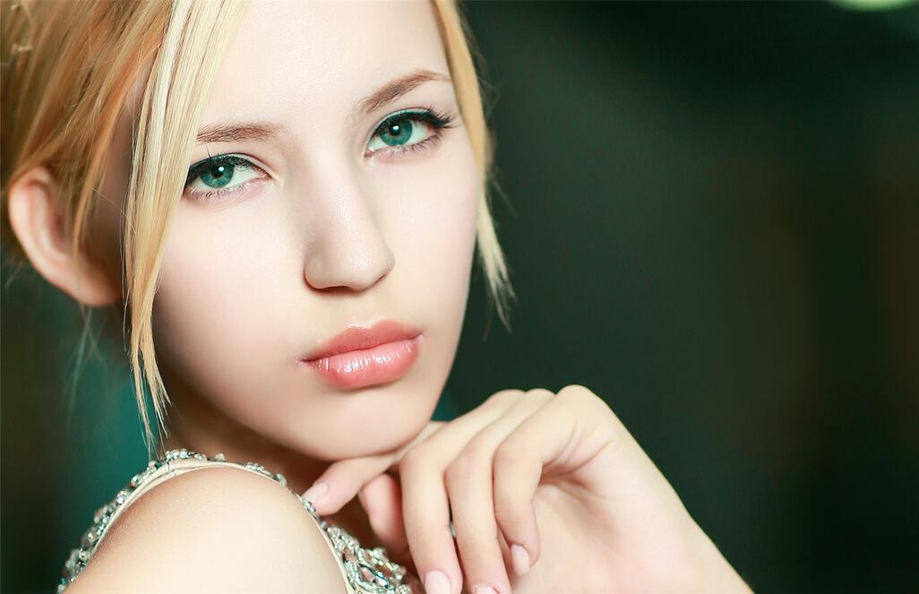 皮膚管理中心，黃金煥膚