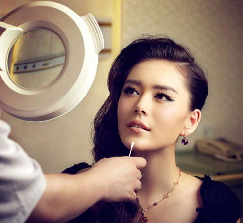 皮膚管理培訓，為什么要祛除眼袋？