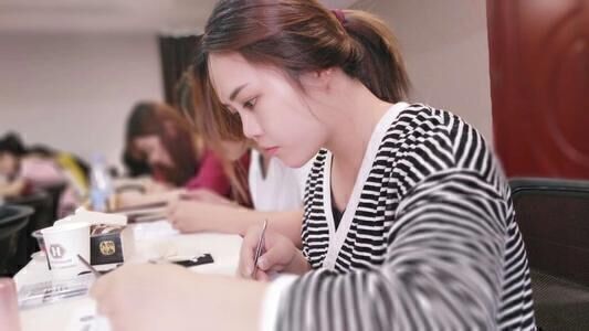 2020年美容院加盟品牌排行榜怎么選擇加盟品牌