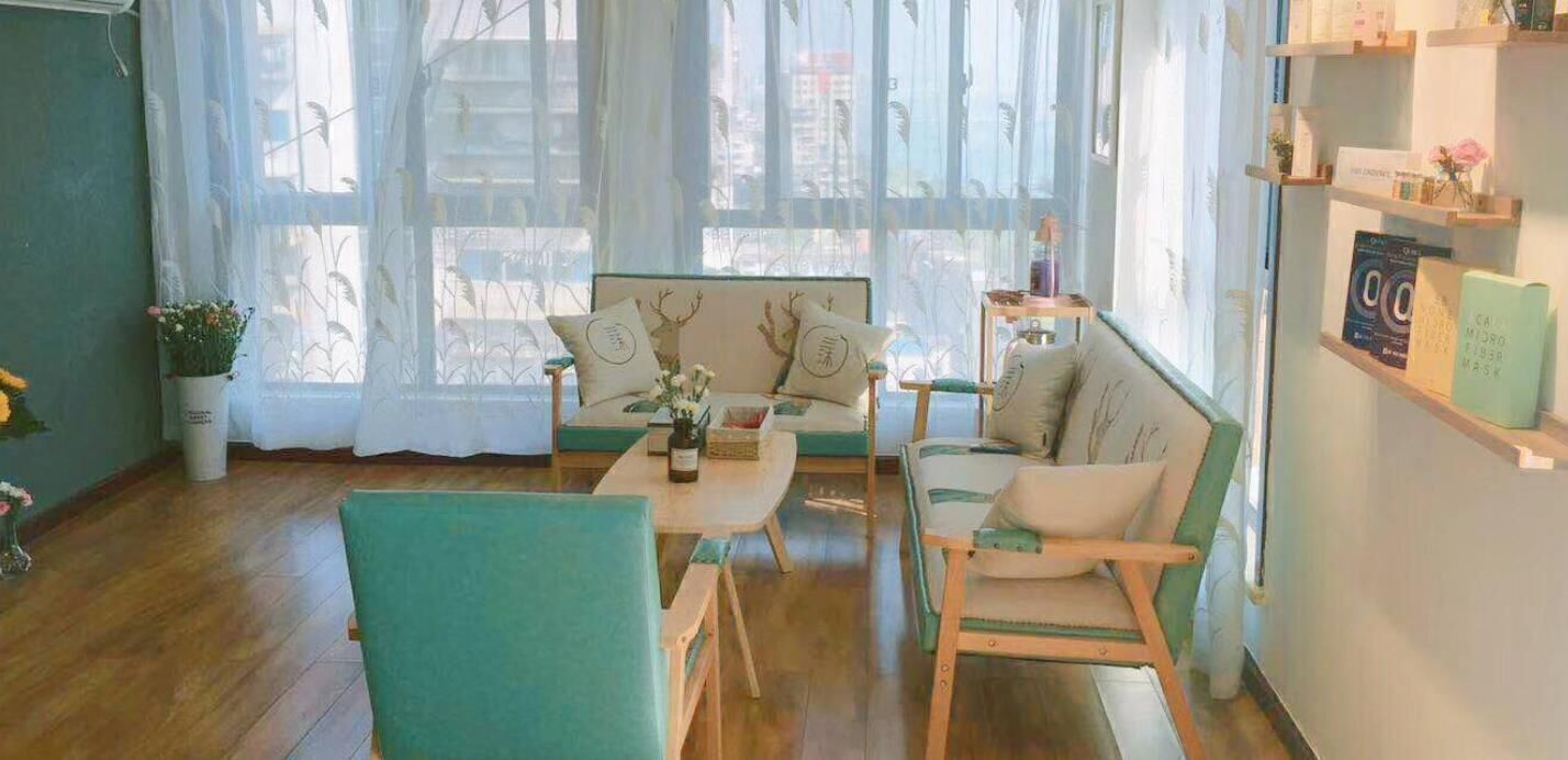 <a href='http://m.mmxudianchi.com/'>美容院加盟店</a>如何給美容顧問充電？