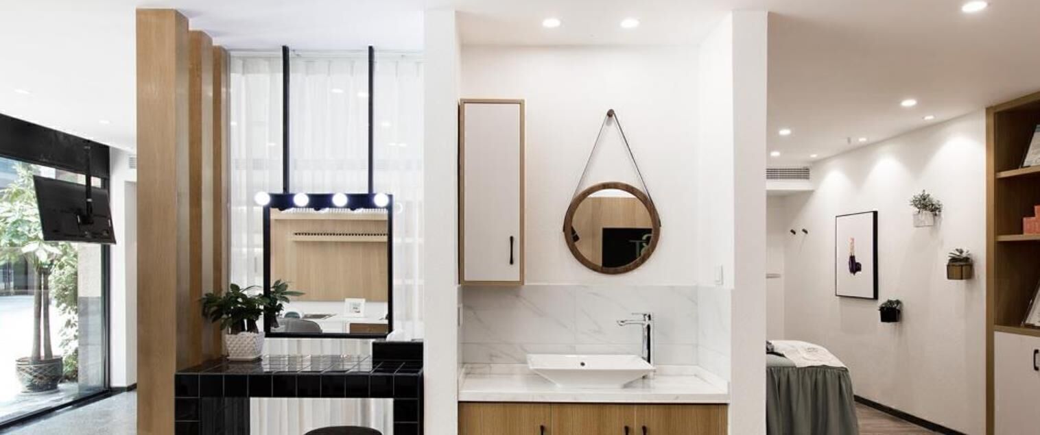 <a href='http://m.mmxudianchi.com/'>加盟美容院</a>如何選擇品牌？